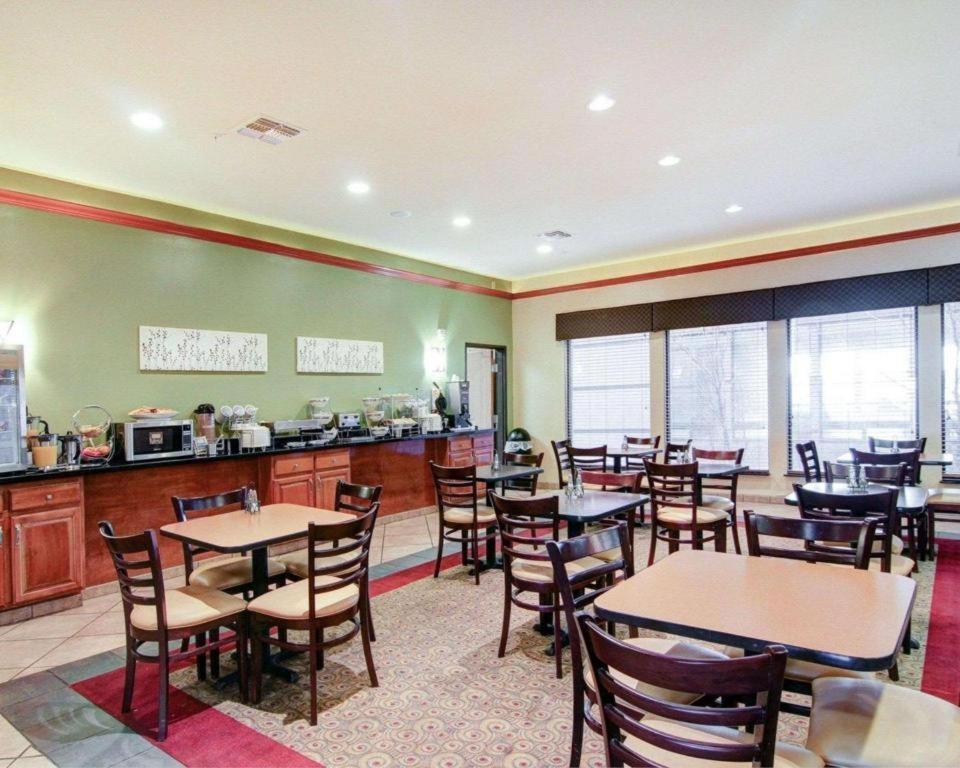 Spark By Hilton Fort Stockton Bagian luar foto